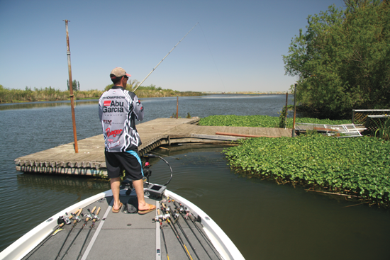 Dock Fishing for Largemouth Bass: Key Techniques for Pond Anglers