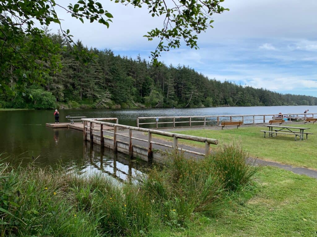 Explore Coffenbury Lake Fishing in Oregon: A Complete Guide to Species & Seasons