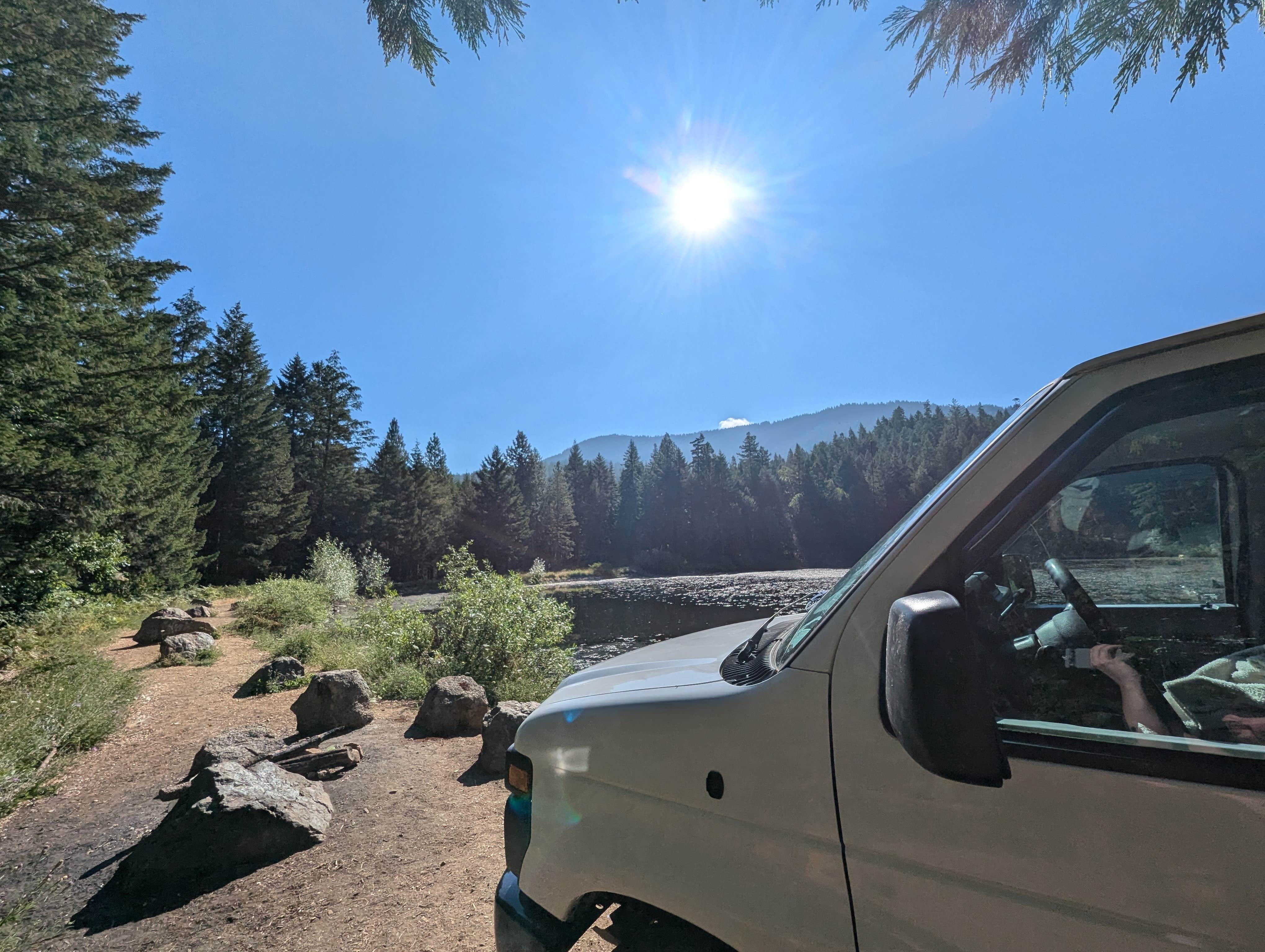 Explore Free Camping at Burma Pond BLM Near Wolf Creek, Oregon