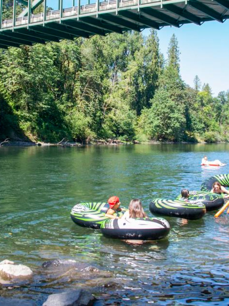 Clackamas River Floating: Barton to Carver - Tips & Logistics