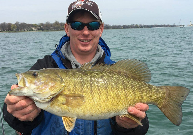 lake st clair bass fishing