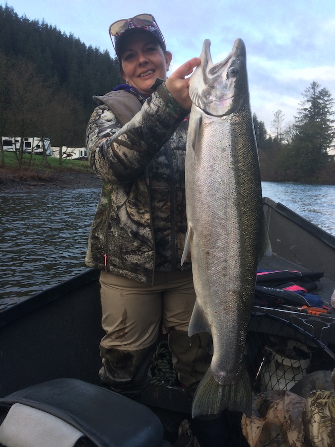 Best Oregon Steelhead Fishing Guides for 2024: Book Your Trip Today