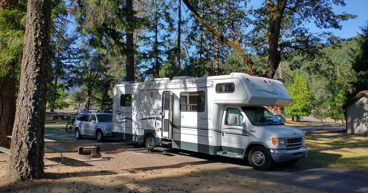 Discover Stanton Park Canyonville Oregon: RV and Tent Camping Paradise