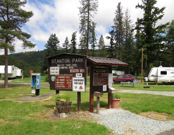 Discover Stanton Park Canyonville Oregon: RV and Tent Camping Paradise