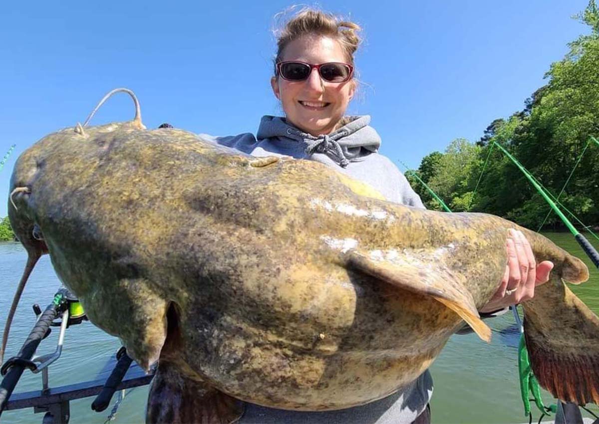 Top 5 Best 8ft Catfish Rods for Big Catches in 2024